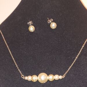 Faux Pearl Gift Set